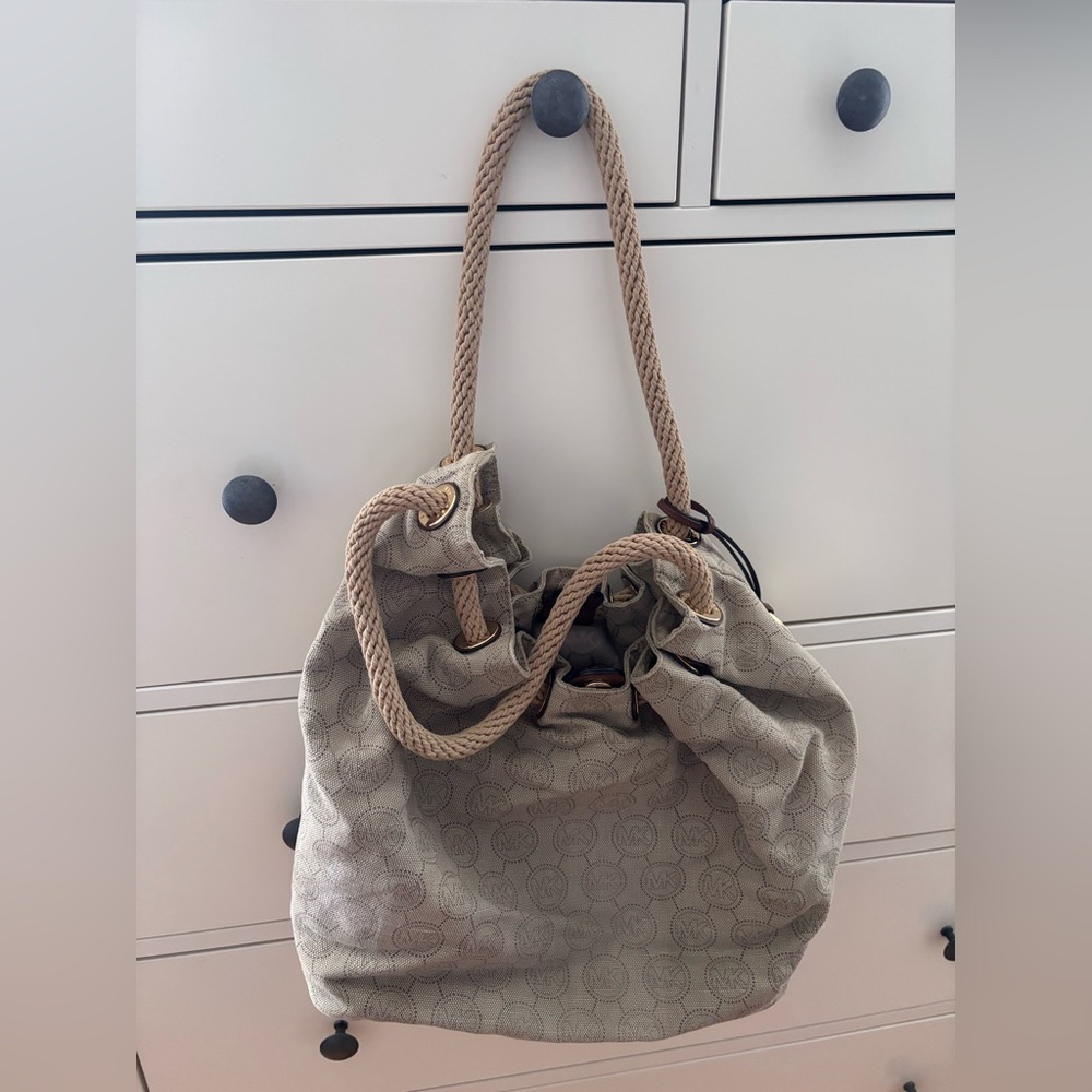 micheal kors bag!!